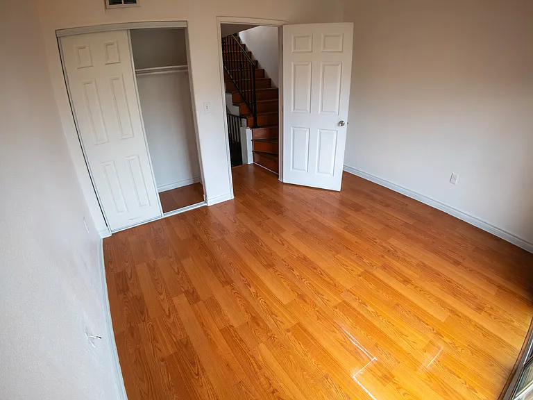 5033 Maplewood Ave #4 — Photo 14