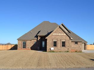 307 Rock Ridge Rd, Elgin, OK 73538