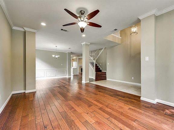 3rd image of 4319 Vine Ridge Ct