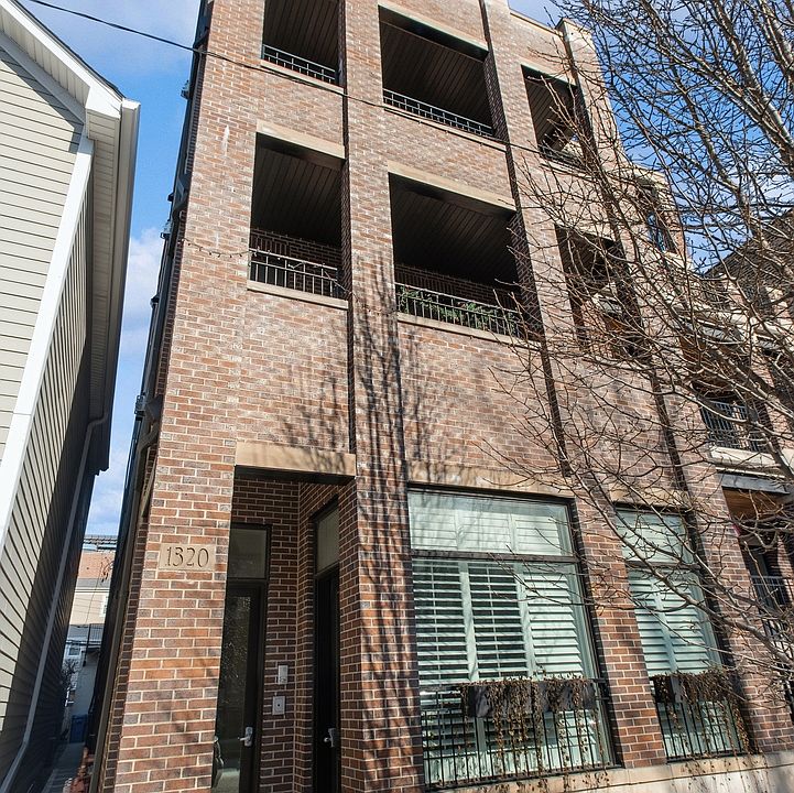 1st image of 1320 W Wrightwood Ave #3
