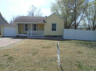 425 E 11th St, Newton, KS 67114