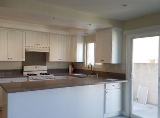 16821 Hoskins Ln APT A, Huntington Beach, CA 92649