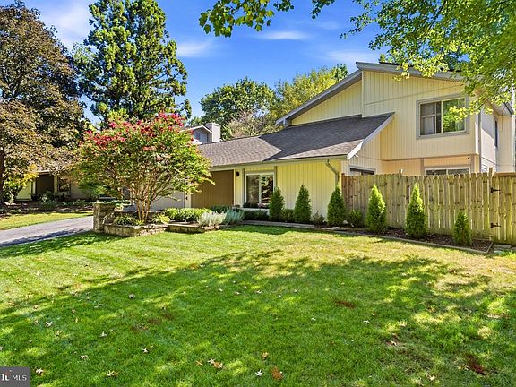 3rd image of 9124 Tulip Grove Rd