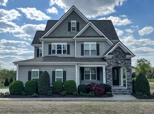 2112 Stonewall Farms Dr, Fuquay Varina, NC 27526