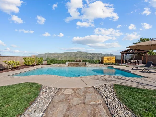 25620 Spicewood St, Corona, CA 92883