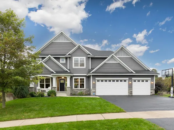 2403 Highover Trl, Chanhassen, MN 55317