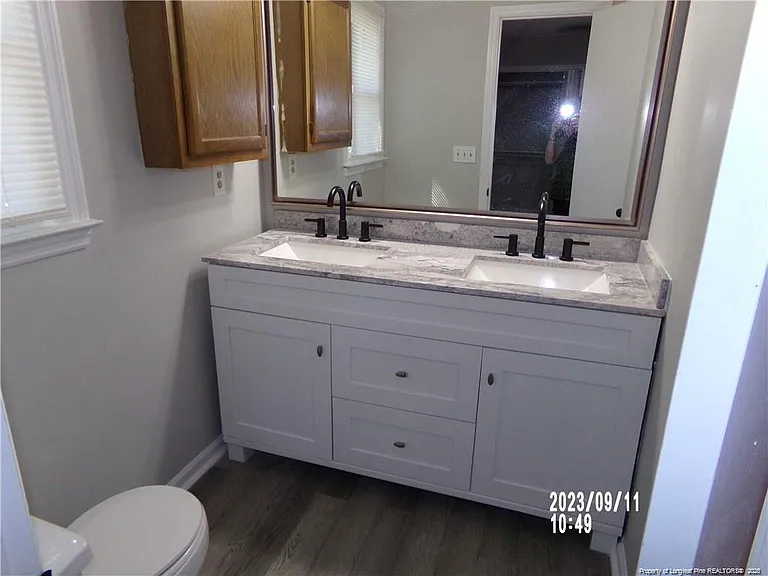 118 Girard Ave — Photo 13