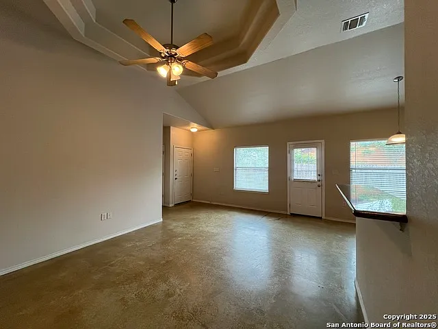 327 Oelkers Dr #B — Photo 6