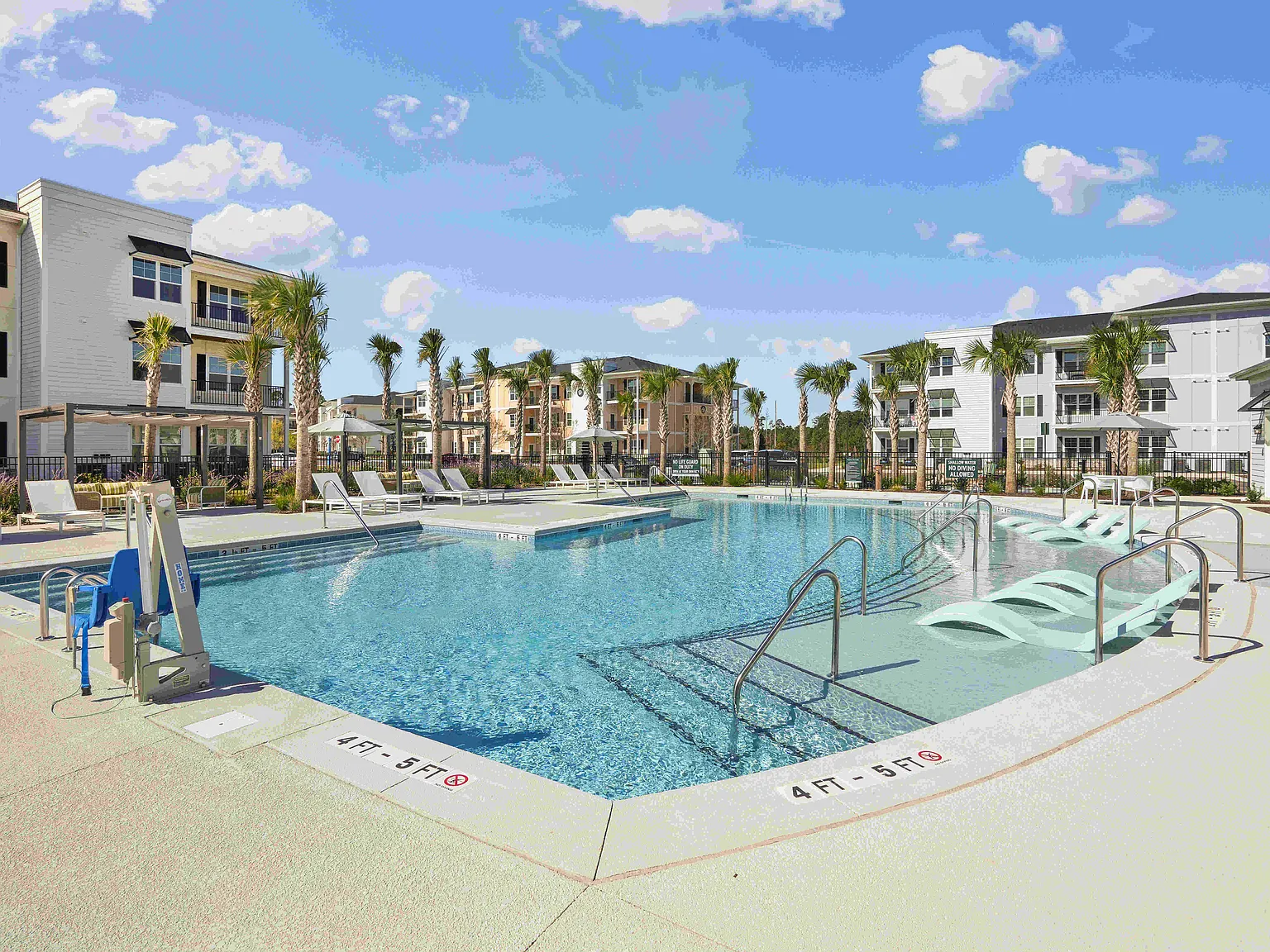 Lorrel Apartments — Photo 3