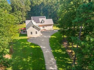 25 Cow Shed Rd, Lancaster, VA 22503