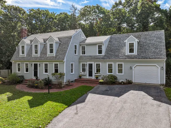 71 Colonial Way, Falmouth, MA 02540