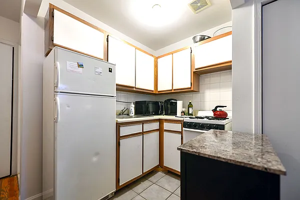 Rented by J Misrahi Realty Corp | media 11