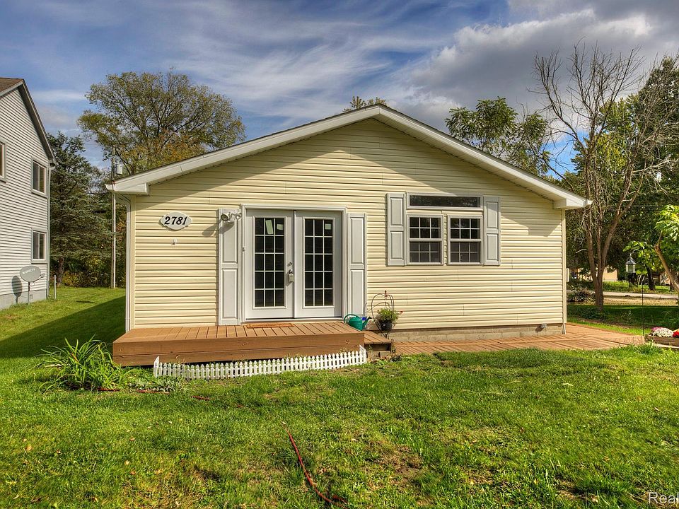 1st image of 2781 School Lake Dr