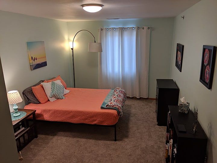 1st image of 102 Prairie Heights Dr APT 112