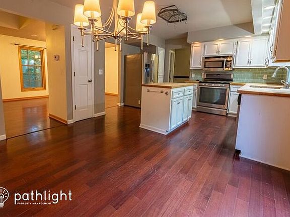 4th image of 5631 Whispering Pines Dr
