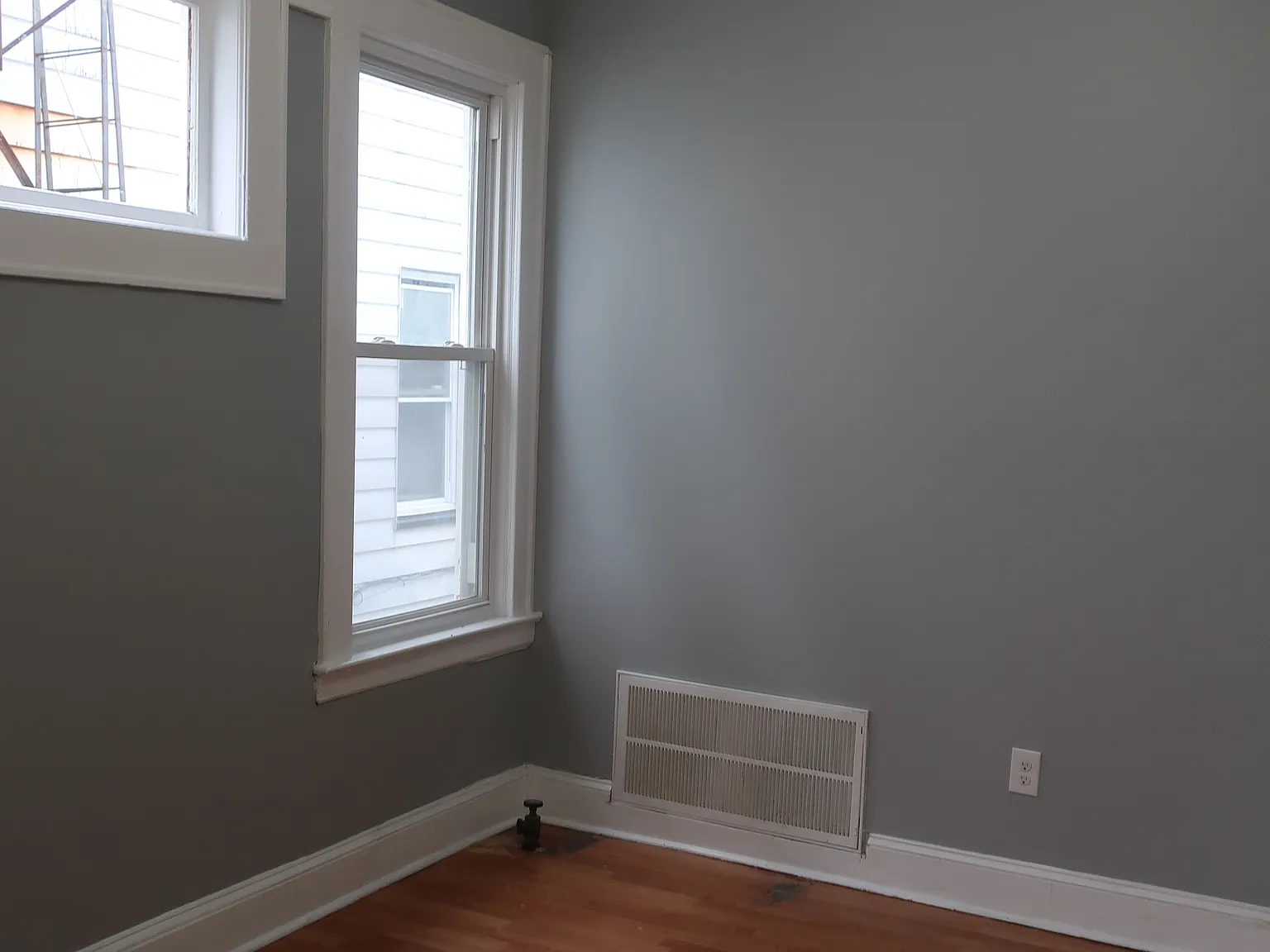 3 bed, $2,300 — Photo 3