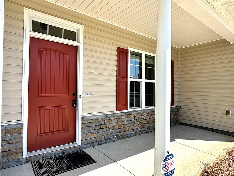 6008 Crown Ridge Ct — Photo 2