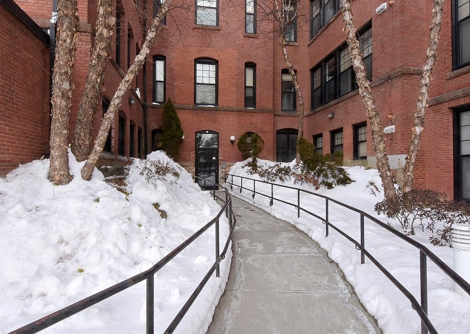 1st image of 28 Adams St #304
