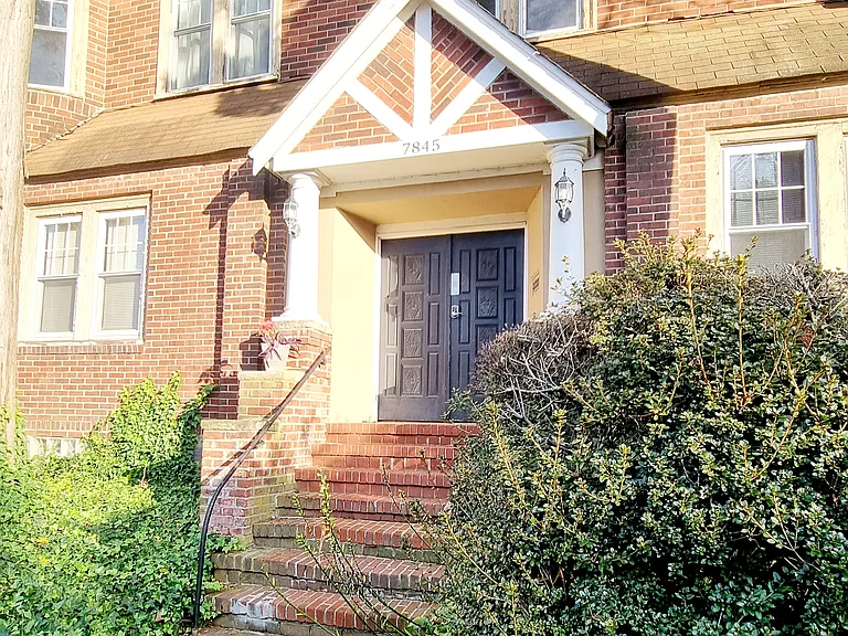 7845 Montgomery Ave #3 — Photo 25