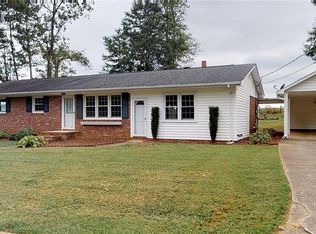 316 Carolina St, Dobson, NC 27017