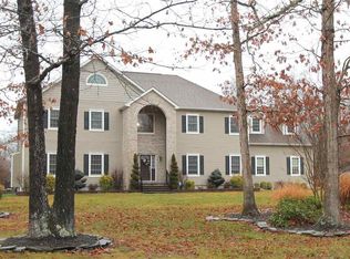 5923 Hickory St, Mays Landing, NJ 08330
