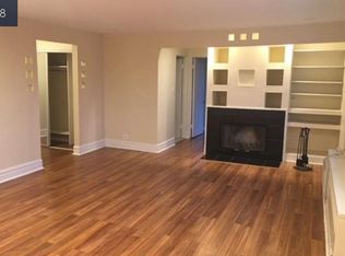 8624 Skokie Blvd APT 2M, Skokie, IL 60077
