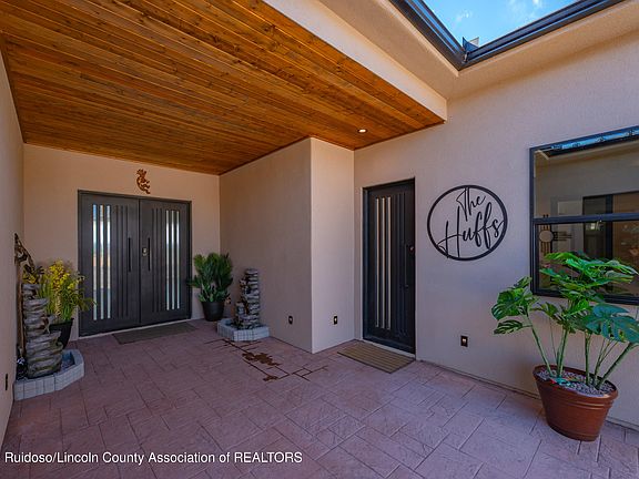 4th image of 136 Moon Dance Rdg