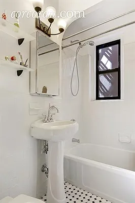 Sold by Corcoran | media 25