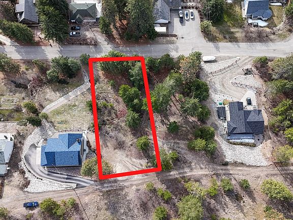 3rd image of 10766 Pinecrest Rd