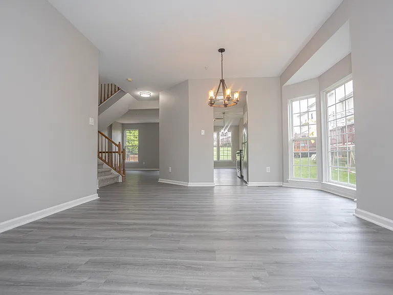 556 Mockingbird Way — Photo 4