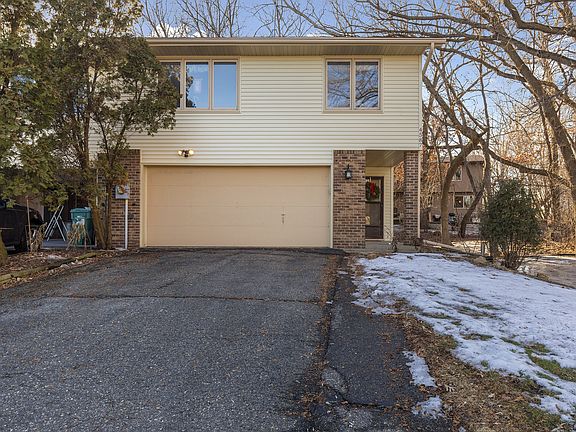 4th image of 4587 Cantebury Cir