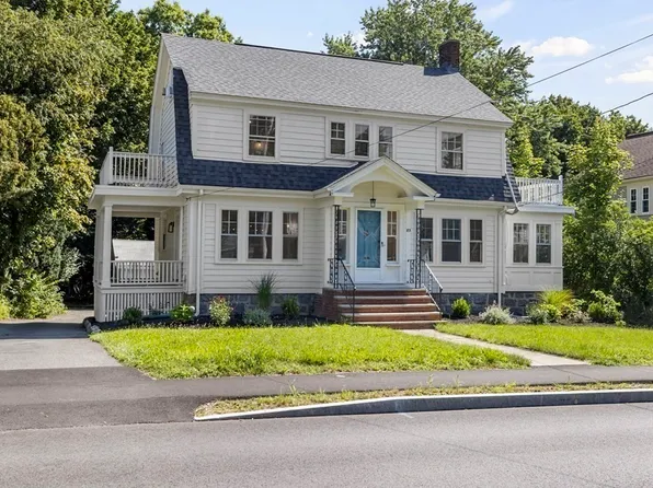 83 Hawthorn Rd, Braintree, MA 02184