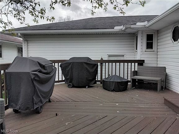 4th image of 1326 W 39th St