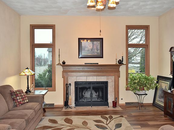 2nd image of 4060 Kensington Way