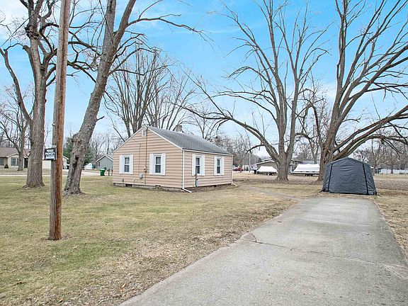 5th image of 10360 Neely St