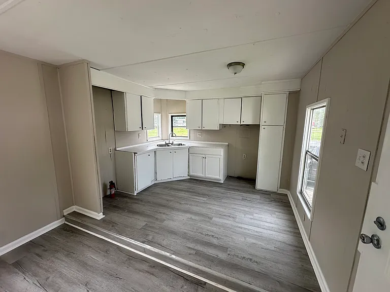 2305 Shell Rd #64 — Photo 2