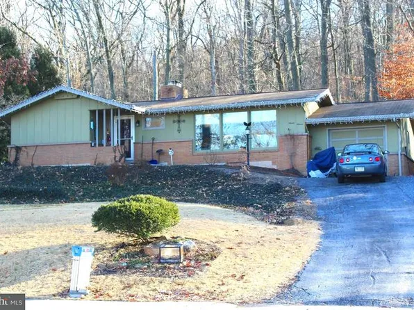 711 N Maple St, Ephrata, PA 17522