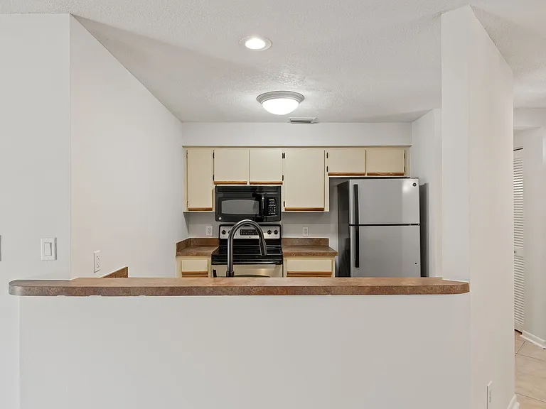 208 S Habana Ave #208B — Photo 11