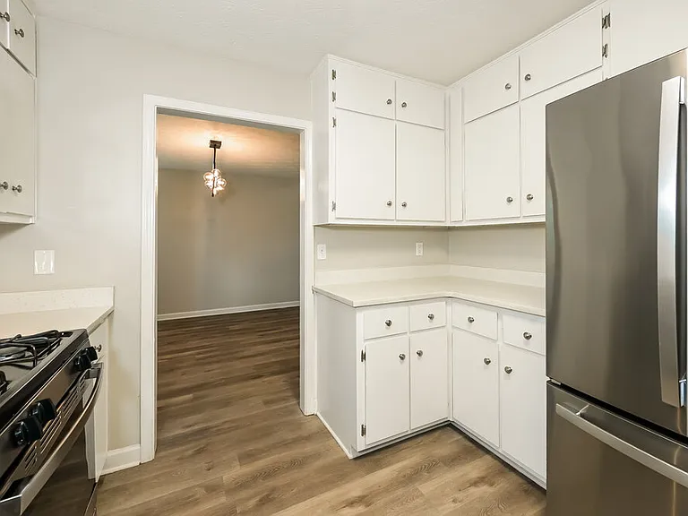 2104 Watercrest Cir — Photo 8
