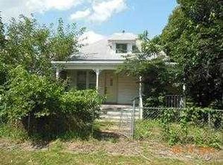 202 E North St, Seymour, IL