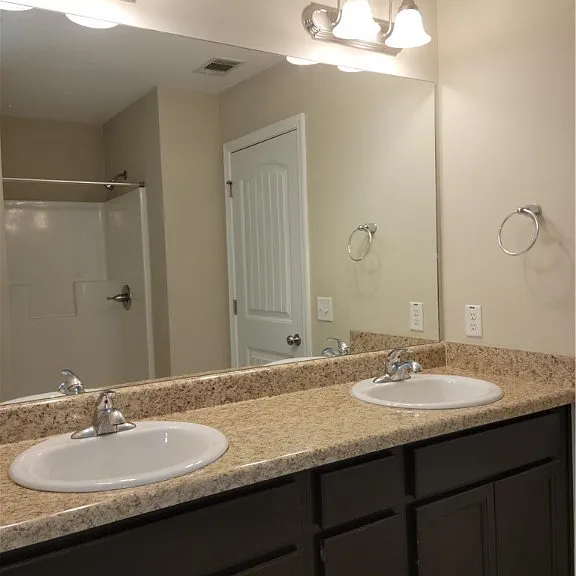 104 Clydesdale Ct — Photo 16
