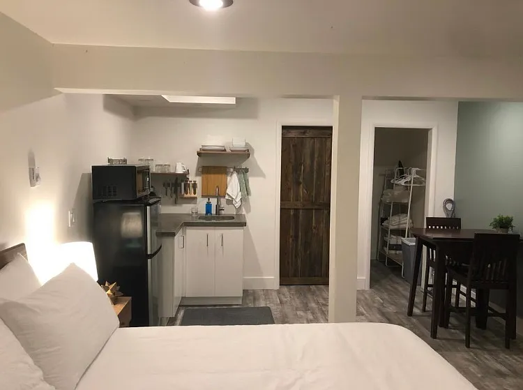 384 Broken Arrow Rd — Photo 2