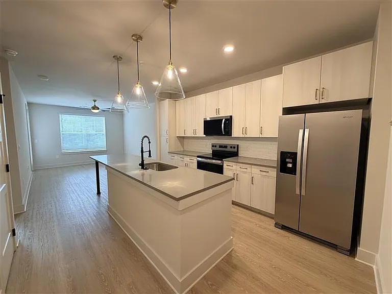 District on the Etowah Apartments — Photo 694