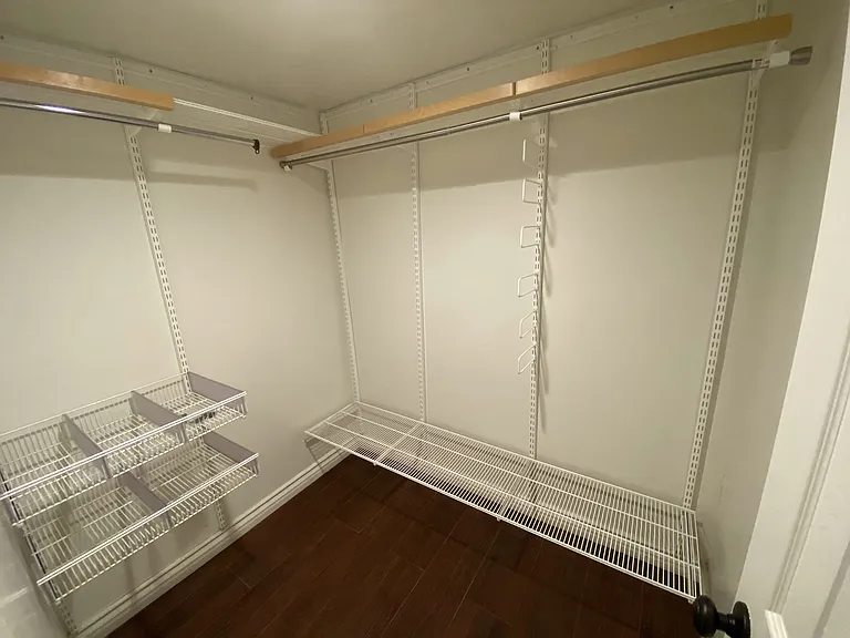 1542 Goodman Ave #1 — Photo 3