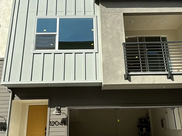 12048 Riley Ln, San Diego, CA 92128