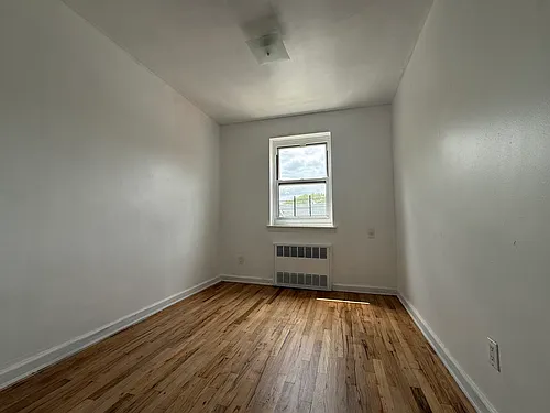 2159 W 12th St #2 Photo 1
