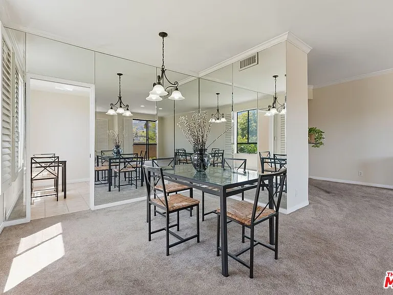 1315 Roxbury Dr #201 — Photo 8
