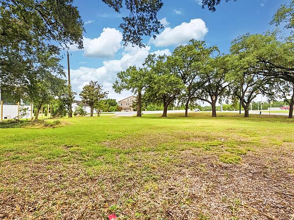 4th image of 5027 S Braeswood Blvd
