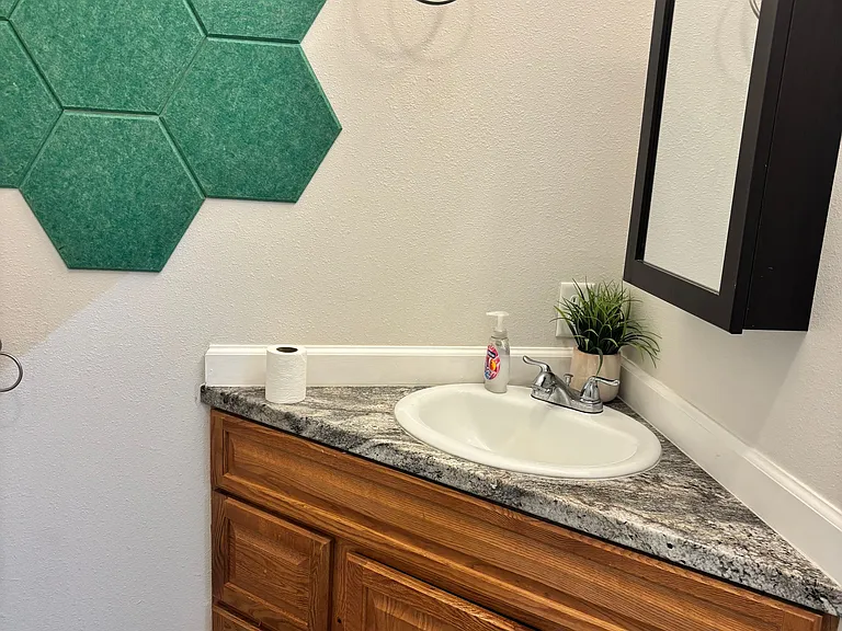702 S 48th Ave — Photo 27