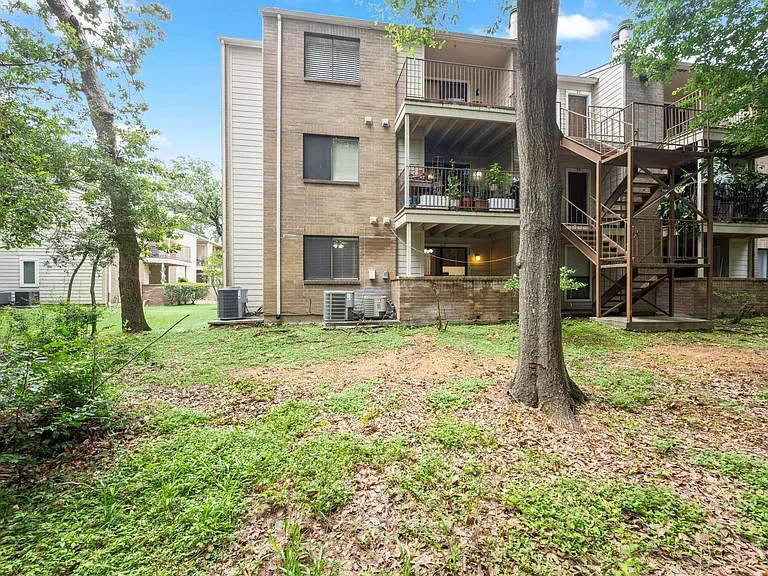 3500 Tangle Brush Dr #102 — Photo 16